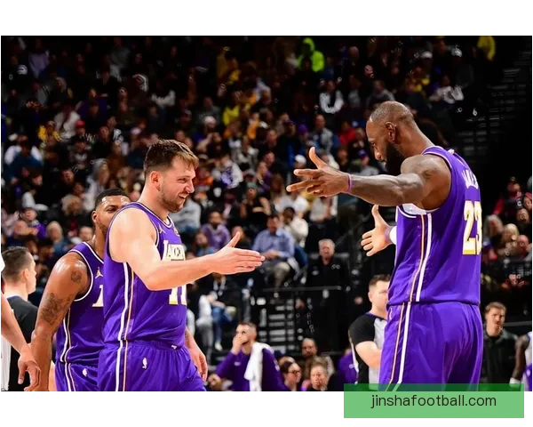 湖人魔术赛后裁判确认最后时刻判罚维持球权归湖人